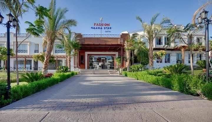 فالكون نعمه ستار